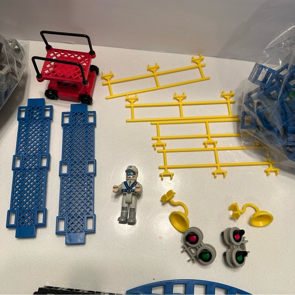 Vintage Rokenbok RR415 Monorail Train Car & Track Construction Toy Vehicle WORKS - Picture 10 of 14